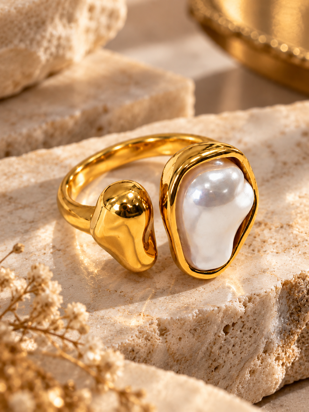 Anello Regolabile "Perle di Luna"