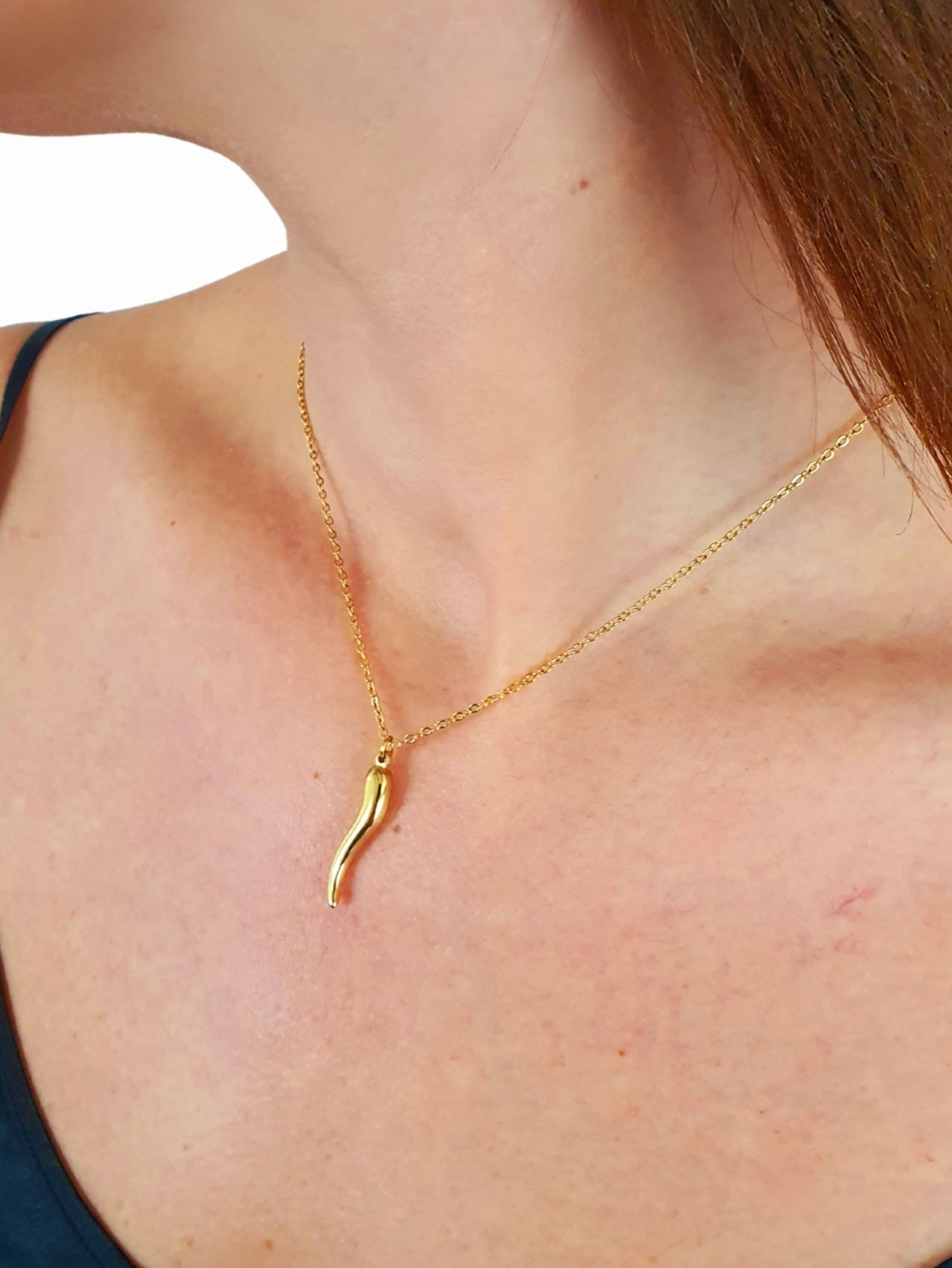Collana del corno aliano Amulet Gold Colore in acciaio Collana del corno aliano Amulet Gold Colore in acciaio