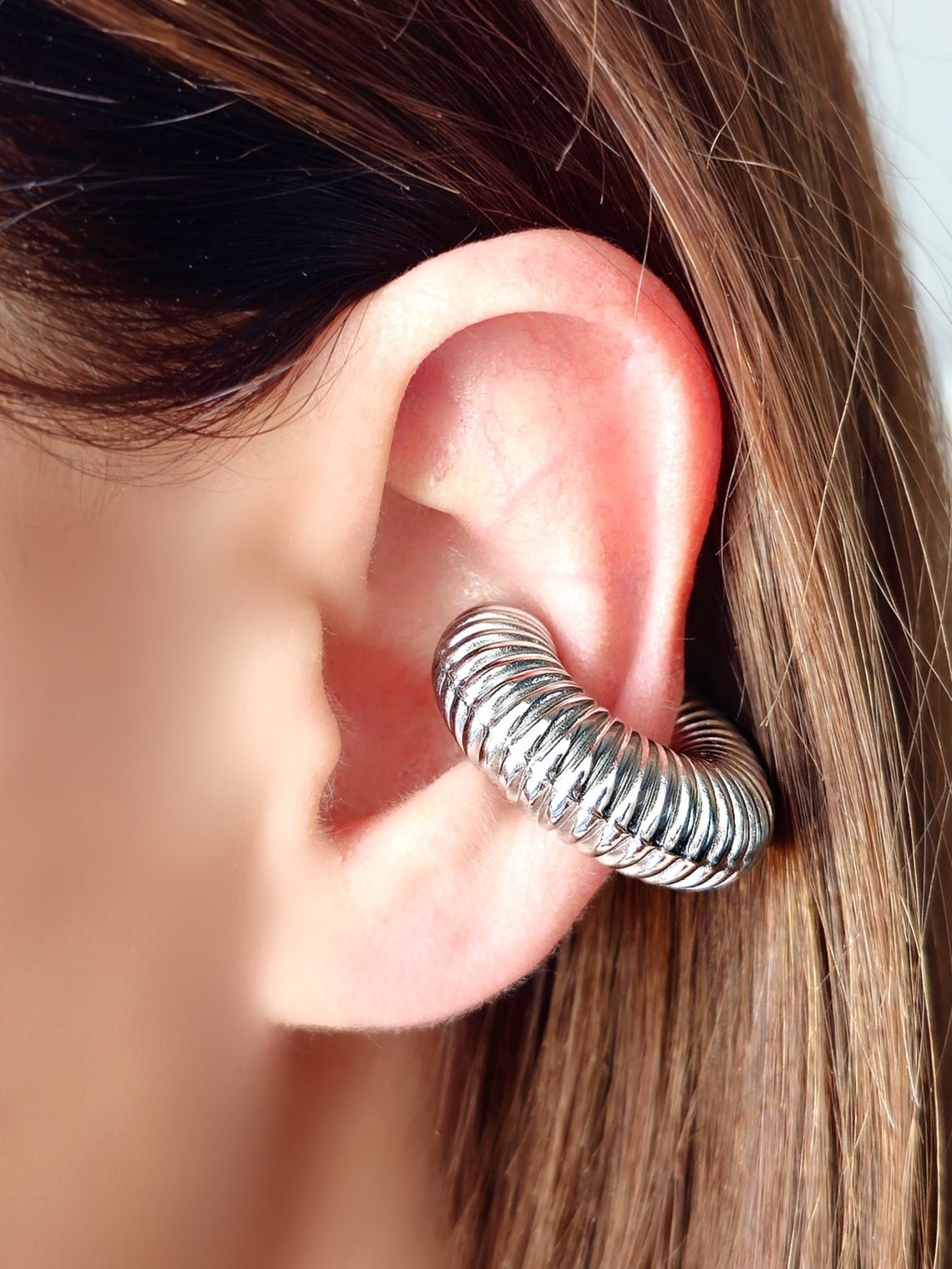 Ear Cuff "Hard Shell" Gold o Silver - 333HOPE333