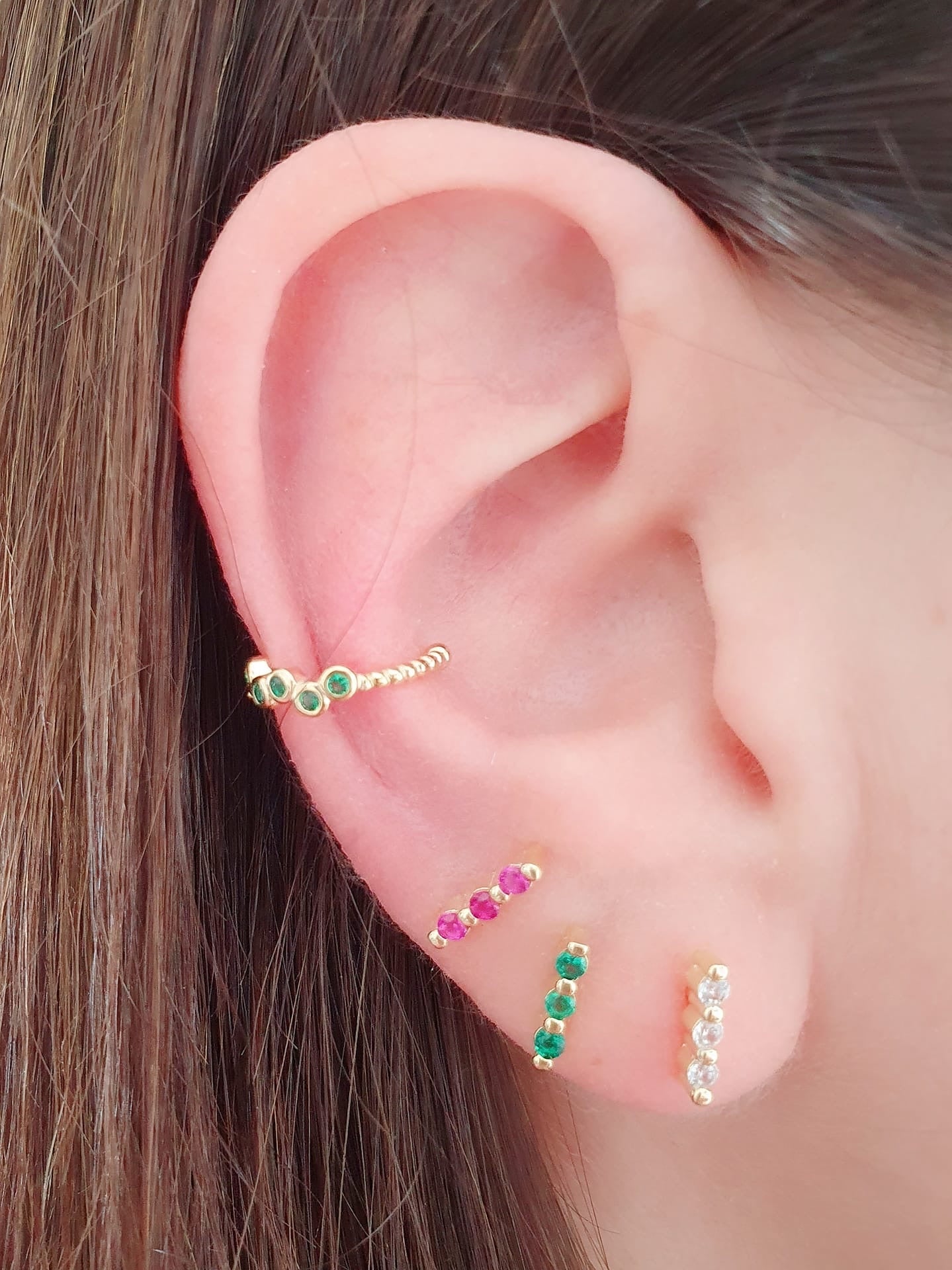 Ear cuff ”Jumeirah” gold con pietre color verdi - 333HOPE333