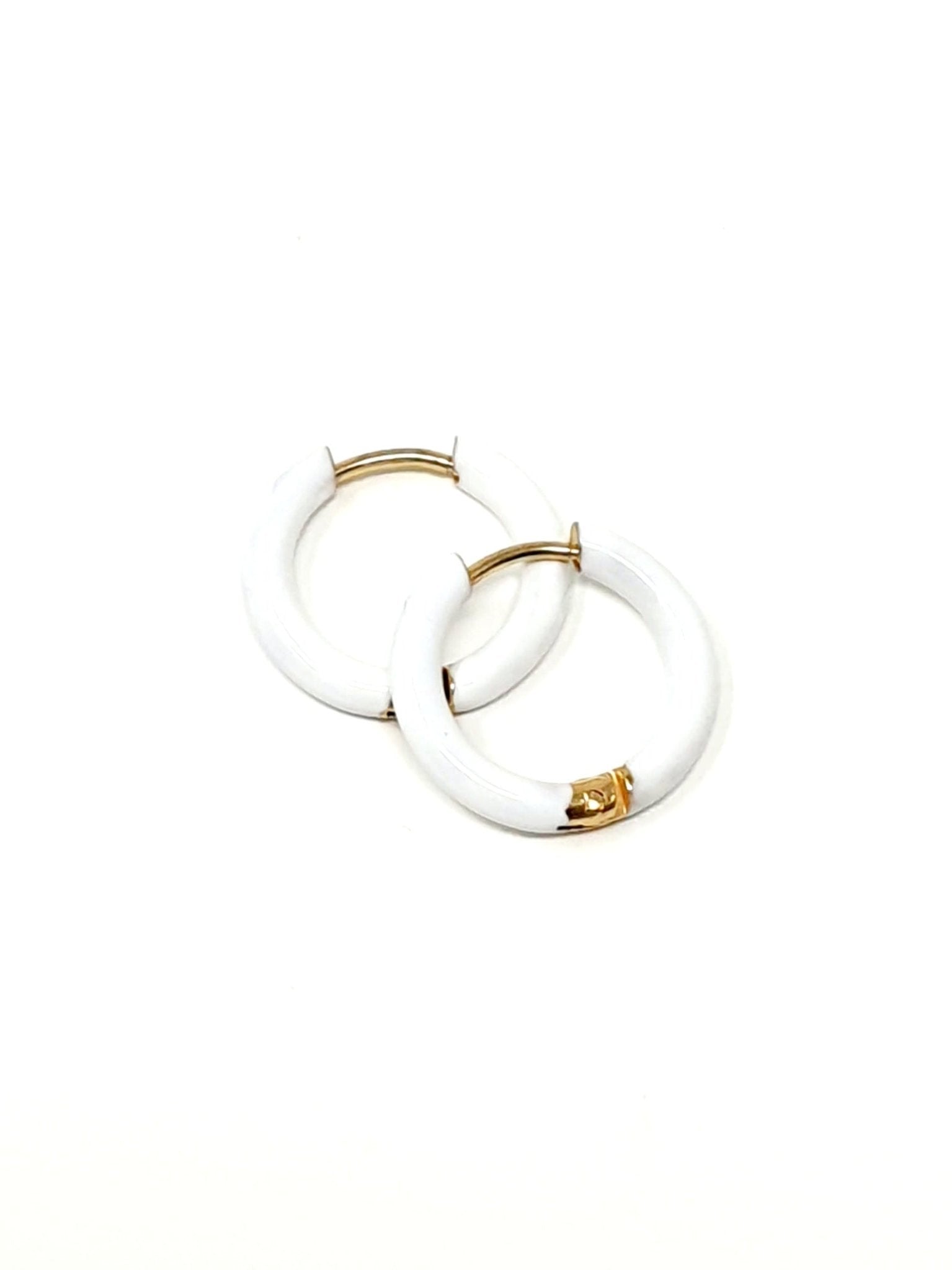 Coppia di mini hoops “Nizza” Gold con smalto Bianco - 333HOPE333
